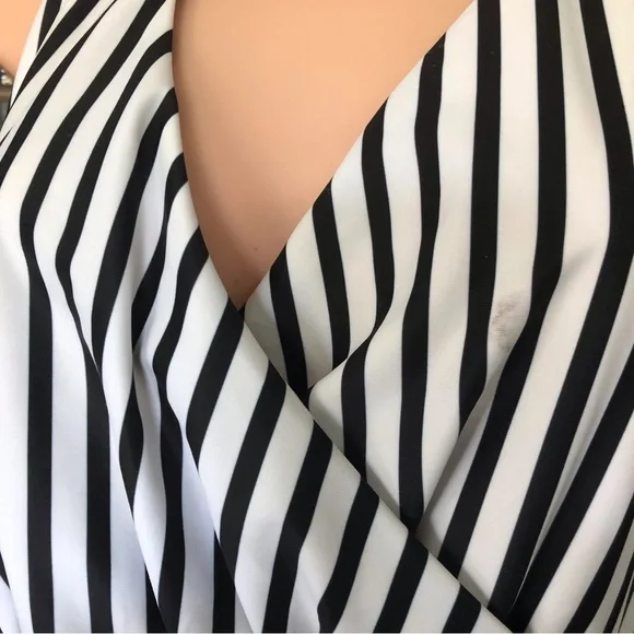 Two swimsuits - Picture 6 of 8